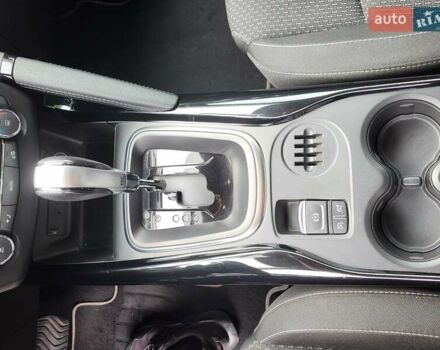 Черный Рено Kadjar, объемом двигателя 1.46 л и пробегом 195 тыс. км за 16200 $, фото 16 на Automoto.ua