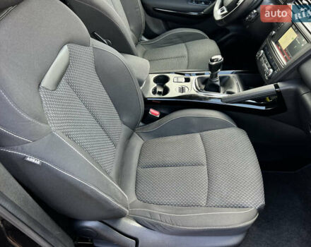 Черный Рено Kadjar, объемом двигателя 1.6 л и пробегом 175 тыс. км за 16107 $, фото 39 на Automoto.ua