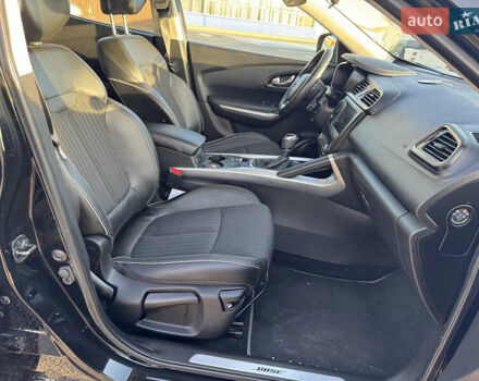 Чорний Рено Kadjar, об'ємом двигуна 1.6 л та пробігом 182 тис. км за 16400 $, фото 19 на Automoto.ua