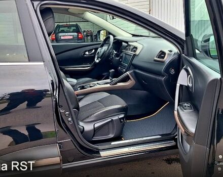 Черный Рено Kadjar, объемом двигателя 1.5 л и пробегом 120 тыс. км за 16300 $, фото 9 на Automoto.ua
