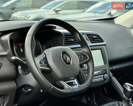 Черный Рено Kadjar, объемом двигателя 1.6 л и пробегом 175 тыс. км за 16107 $, фото 21 на Automoto.ua