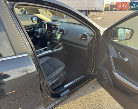 Чорний Рено Kadjar, об'ємом двигуна 1.6 л та пробігом 182 тис. км за 16400 $, фото 18 на Automoto.ua