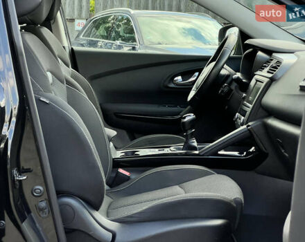 Черный Рено Kadjar, объемом двигателя 1.6 л и пробегом 175 тыс. км за 16107 $, фото 37 на Automoto.ua