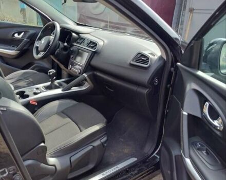 Черный Рено Kadjar, объемом двигателя 1.6 л и пробегом 165 тыс. км за 16500 $, фото 7 на Automoto.ua