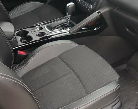 Черный Рено Kadjar, объемом двигателя 1.46 л и пробегом 255 тыс. км за 14450 $, фото 2 на Automoto.ua