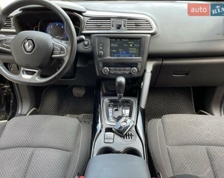 Черный Рено Kadjar, объемом двигателя 1.46 л и пробегом 218 тыс. км за 15500 $, фото 7 на Automoto.ua