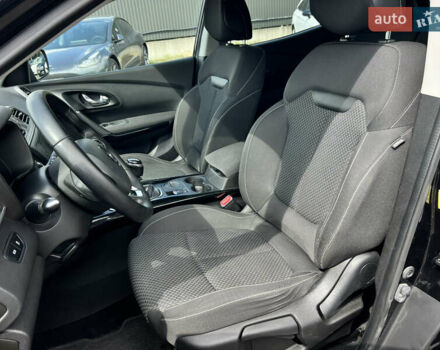 Черный Рено Kadjar, объемом двигателя 1.6 л и пробегом 175 тыс. км за 16107 $, фото 24 на Automoto.ua