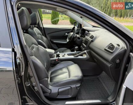 Черный Рено Kadjar, объемом двигателя 1.5 л и пробегом 140 тыс. км за 16600 $, фото 34 на Automoto.ua