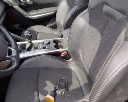 Черный Рено Kadjar, объемом двигателя 1.6 л и пробегом 165 тыс. км за 16500 $, фото 6 на Automoto.ua