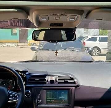 Черный Рено Kadjar, объемом двигателя 1.5 л и пробегом 139 тыс. км за 16999 $, фото 7 на Automoto.ua