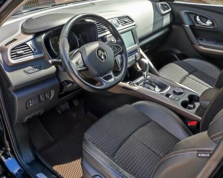Черный Рено Kadjar, объемом двигателя 1.46 л и пробегом 170 тыс. км за 18000 $, фото 11 на Automoto.ua