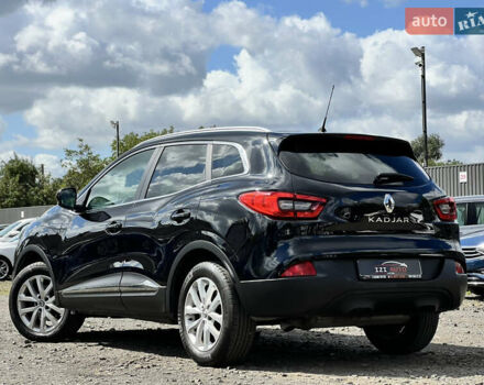 Черный Рено Kadjar, объемом двигателя 1.6 л и пробегом 175 тыс. км за 16107 $, фото 4 на Automoto.ua
