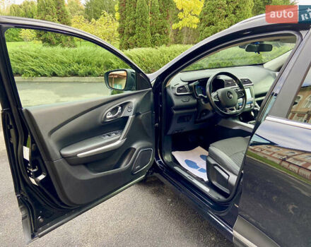 Черный Рено Kadjar, объемом двигателя 1.5 л и пробегом 236 тыс. км за 15750 $, фото 39 на Automoto.ua