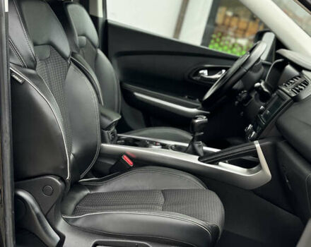 Черный Рено Kadjar, объемом двигателя 1.6 л и пробегом 167 тыс. км за 15850 $, фото 39 на Automoto.ua