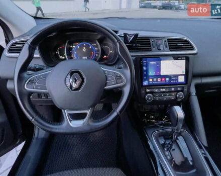 Черный Рено Kadjar, объемом двигателя 1.46 л и пробегом 142 тыс. км за 16500 $, фото 11 на Automoto.ua