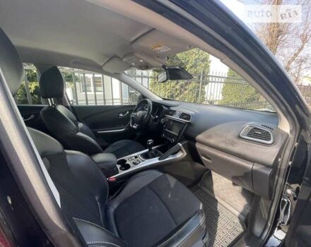 Черный Рено Kadjar, объемом двигателя 1.6 л и пробегом 179 тыс. км за 16400 $, фото 8 на Automoto.ua