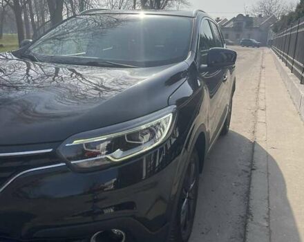 Черный Рено Kadjar, объемом двигателя 1.6 л и пробегом 179 тыс. км за 16400 $, фото 1 на Automoto.ua