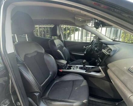 Черный Рено Kadjar, объемом двигателя 1.6 л и пробегом 179 тыс. км за 16400 $, фото 20 на Automoto.ua