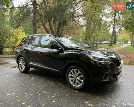 Черный Рено Kadjar, объемом двигателя 1.46 л и пробегом 263 тыс. км за 16000 $, фото 2 на Automoto.ua