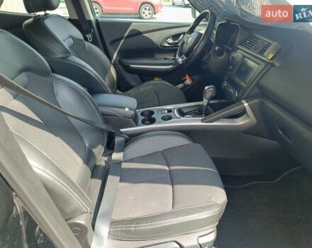 Черный Рено Kadjar, объемом двигателя 1.46 л и пробегом 134 тыс. км за 16800 $, фото 4 на Automoto.ua