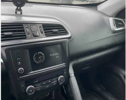 Чорний Рено Kadjar, об'ємом двигуна 1.5 л та пробігом 235 тис. км за 15500 $, фото 6 на Automoto.ua