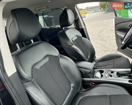 Черный Рено Kadjar, объемом двигателя 1.5 л и пробегом 240 тыс. км за 16100 $, фото 17 на Automoto.ua