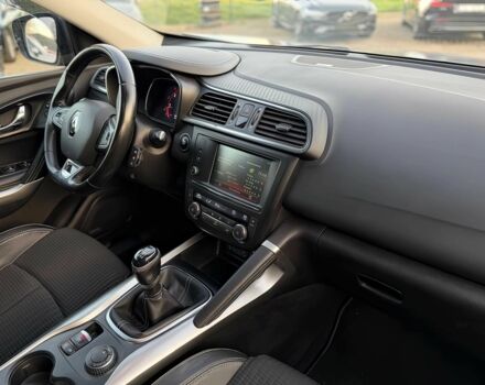 Черный Рено Kadjar, объемом двигателя 1.6 л и пробегом 47 тыс. км за 11500 $, фото 11 на Automoto.ua
