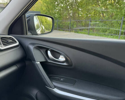 Черный Рено Kadjar, объемом двигателя 1.5 л и пробегом 70 тыс. км за 21000 $, фото 21 на Automoto.ua