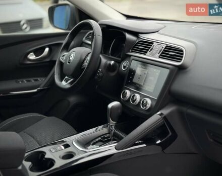 Черный Рено Kadjar, объемом двигателя 0 л и пробегом 156 тыс. км за 19900 $, фото 26 на Automoto.ua