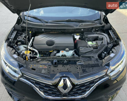 Черный Рено Kadjar, объемом двигателя 1.5 л и пробегом 156 тыс. км за 18999 $, фото 64 на Automoto.ua