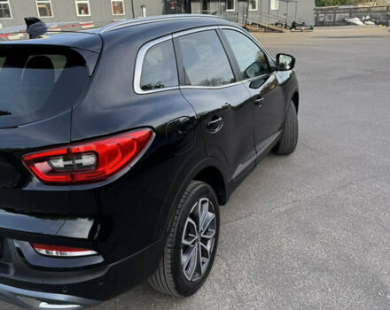 Черный Рено Kadjar, объемом двигателя 1.5 л и пробегом 70 тыс. км за 21000 $, фото 6 на Automoto.ua