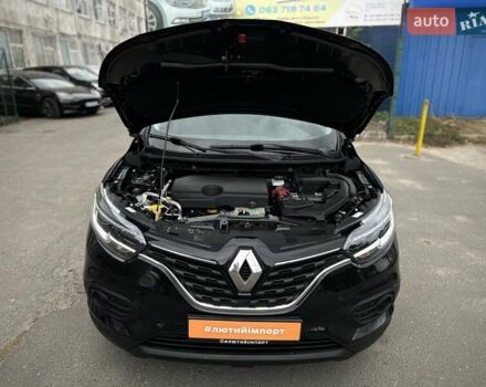 Черный Рено Kadjar, объемом двигателя 0 л и пробегом 156 тыс. км за 19900 $, фото 10 на Automoto.ua