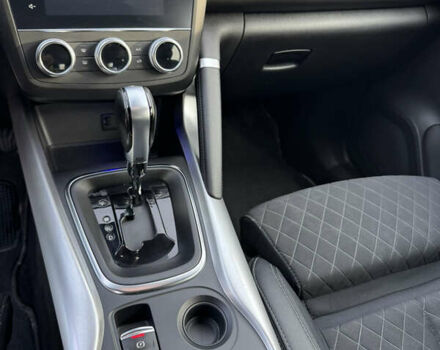 Черный Рено Kadjar, объемом двигателя 1.5 л и пробегом 70 тыс. км за 21000 $, фото 15 на Automoto.ua