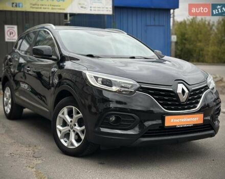 Черный Рено Kadjar, объемом двигателя 0 л и пробегом 156 тыс. км за 19900 $, фото 1 на Automoto.ua