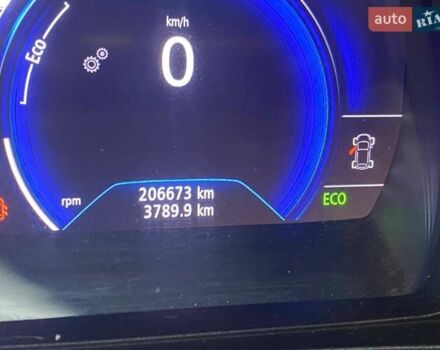 Черный Рено Kadjar, объемом двигателя 1.46 л и пробегом 206 тыс. км за 20700 $, фото 8 на Automoto.ua