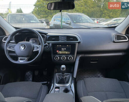 Черный Рено Kadjar, объемом двигателя 1.5 л и пробегом 156 тыс. км за 18999 $, фото 38 на Automoto.ua
