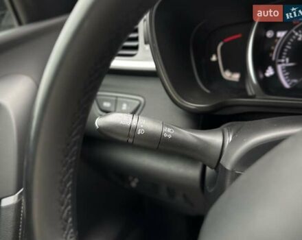 Черный Рено Kadjar, объемом двигателя 0 л и пробегом 156 тыс. км за 19900 $, фото 134 на Automoto.ua