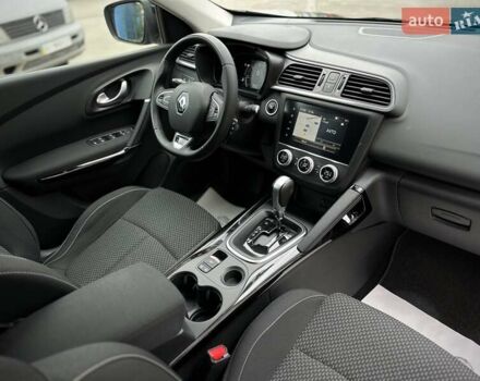 Черный Рено Kadjar, объемом двигателя 0 л и пробегом 156 тыс. км за 19900 $, фото 119 на Automoto.ua