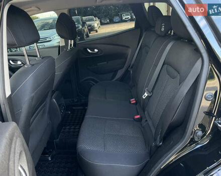 Черный Рено Kadjar, объемом двигателя 1.5 л и пробегом 156 тыс. км за 18999 $, фото 27 на Automoto.ua