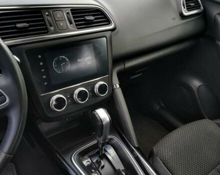 Черный Рено Kadjar, объемом двигателя 0 л и пробегом 195 тыс. км за 18200 $, фото 14 на Automoto.ua