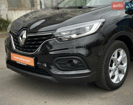 Черный Рено Kadjar, объемом двигателя 0 л и пробегом 156 тыс. км за 19900 $, фото 13 на Automoto.ua