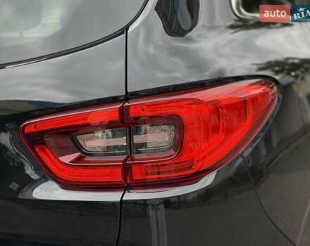 Черный Рено Kadjar, объемом двигателя 0 л и пробегом 156 тыс. км за 19900 $, фото 78 на Automoto.ua