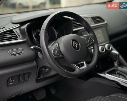 Черный Рено Kadjar, объемом двигателя 0 л и пробегом 156 тыс. км за 19900 $, фото 100 на Automoto.ua