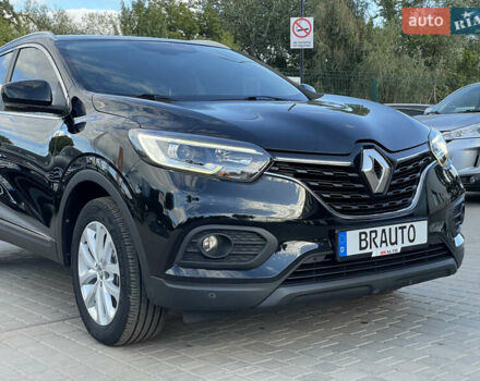 Черный Рено Kadjar, объемом двигателя 1.5 л и пробегом 156 тыс. км за 18999 $, фото 7 на Automoto.ua