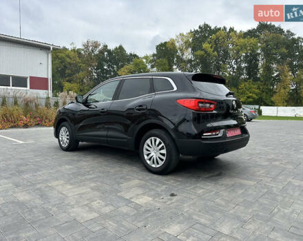 Черный Рено Kadjar, объемом двигателя 1.5 л и пробегом 216 тыс. км за 16700 $, фото 9 на Automoto.ua