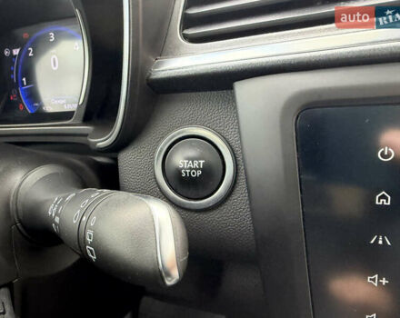 Черный Рено Kadjar, объемом двигателя 1.5 л и пробегом 100 тыс. км за 20900 $, фото 35 на Automoto.ua