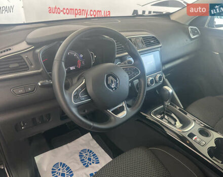 Черный Рено Kadjar, объемом двигателя 1.5 л и пробегом 189 тыс. км за 18950 $, фото 5 на Automoto.ua