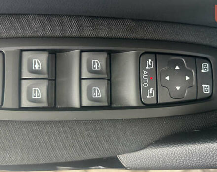 Черный Рено Kadjar, объемом двигателя 1.5 л и пробегом 189 тыс. км за 18950 $, фото 7 на Automoto.ua