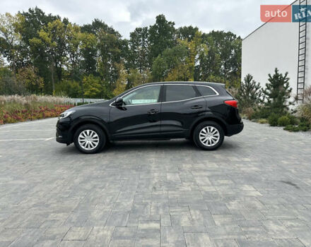 Черный Рено Kadjar, объемом двигателя 1.5 л и пробегом 216 тыс. км за 16700 $, фото 8 на Automoto.ua