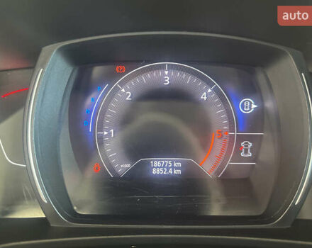 Черный Рено Kadjar, объемом двигателя 1.5 л и пробегом 189 тыс. км за 18950 $, фото 9 на Automoto.ua